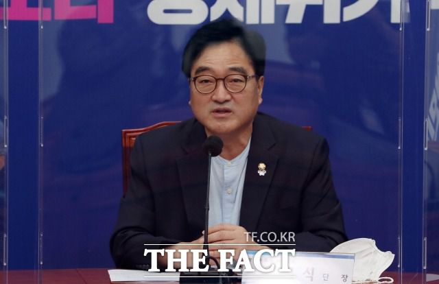 우원식 더불어민주당 의원이 15일 "민주당을 원팀으로 만들 수 있는 당 대표"라며 출마선언 했다. /배정한 기자