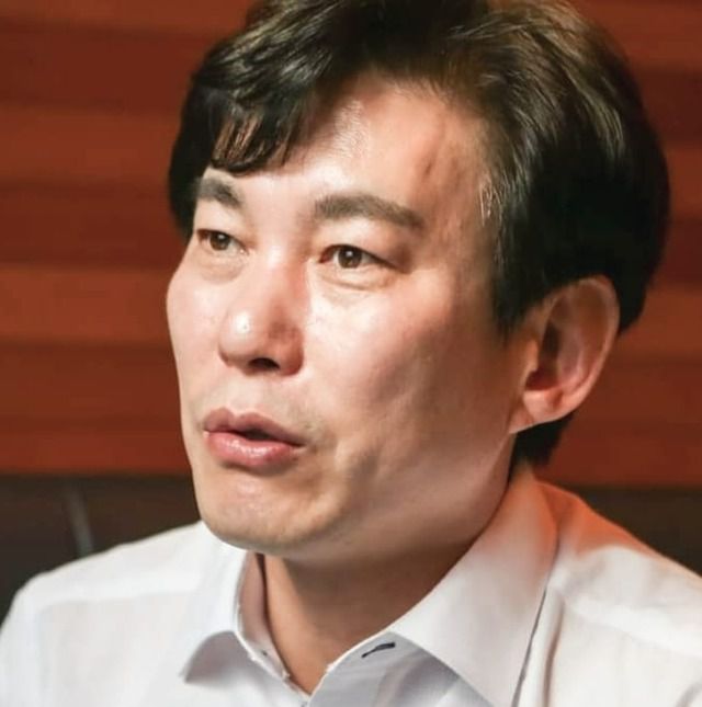 박진영 더불어민주당 부대변인이 이재용 삼성전자 부회장 사면론을 반대하며 "삼성어천가 때문에 토할 것 같다"라고 했다. /박 부대변인 페이스북 갈무리