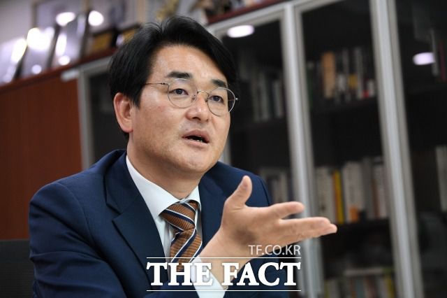 박 의원은 흩어져 있는 국민연금과 각종 연기금을 모아 국부 펀드를 조성하고 개인 계좌를 연동해 수익률을 가져가도록 하는 '국민자산 5억 성공시대 펀드 7% 적립계좌' 공약을 제시했다. /남윤호 기자