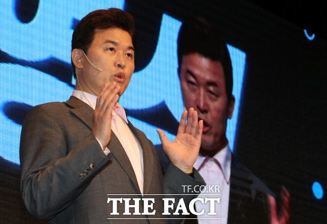 윤 의원은 "민주당을 잘 알아야 한다"며 '포용과 통합의 리더십'을 강조했다. /국회사진취재단