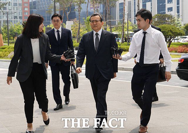 2019년 5월 서울동부지검에 출석하는 김학의 전 차관/더팩트 DB