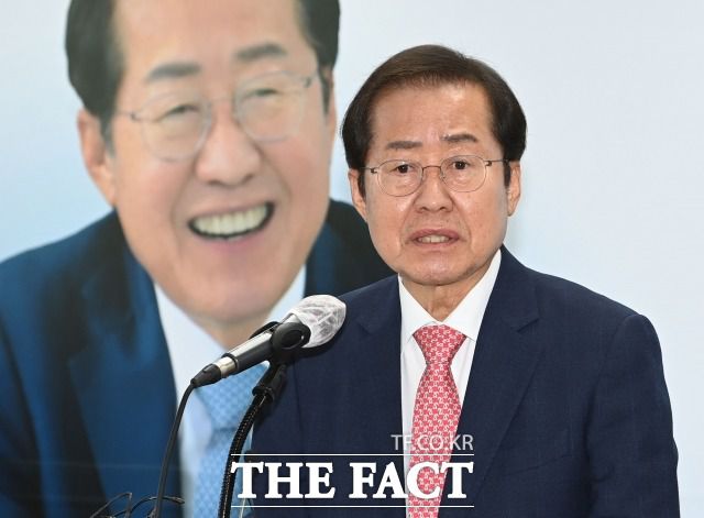 홍준표 국민의힘 대선 경선 후보가 28일 오후 서울 여의도 선거사무소에서 기자간담회를 갖고 있다. /남윤호 기자