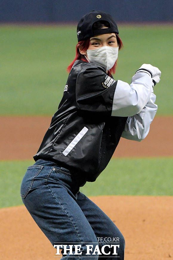 타자가 되어 공을 칩니다!