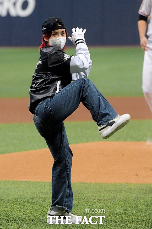 '멋진 시구 보여드릴게요!'