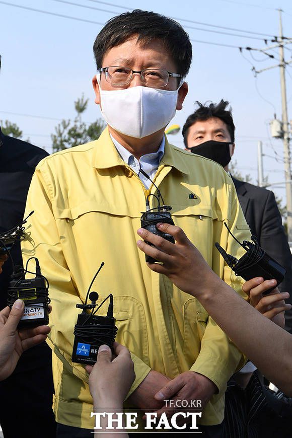 임서정 청와대 일자리수석은 13일 라디오 인터뷰에서 "양적인 측면에서 보면 4년 반 동안에 87만 개 일자리를 창출하고, (지난해) 12월에 취업자 수, 고용률은 역대 최고 기록을 달성했다"라며 "임시직이나 일용직이 아닌 상용직 비중으로 질적인 부분을 보는데 그 부분도 사상 최고치를 기록했다"고 말했다. /더팩트 DB