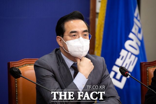 박홍근 더불어민주당 원내대표는 25일 서울 여의도 국회에서 열린 비상대책위원회의에 참석해 "여야 협력은 윤석열 당선인과 국민의힘 의지에 달려 있다"고 선제 경고했다. /국회사진취재단