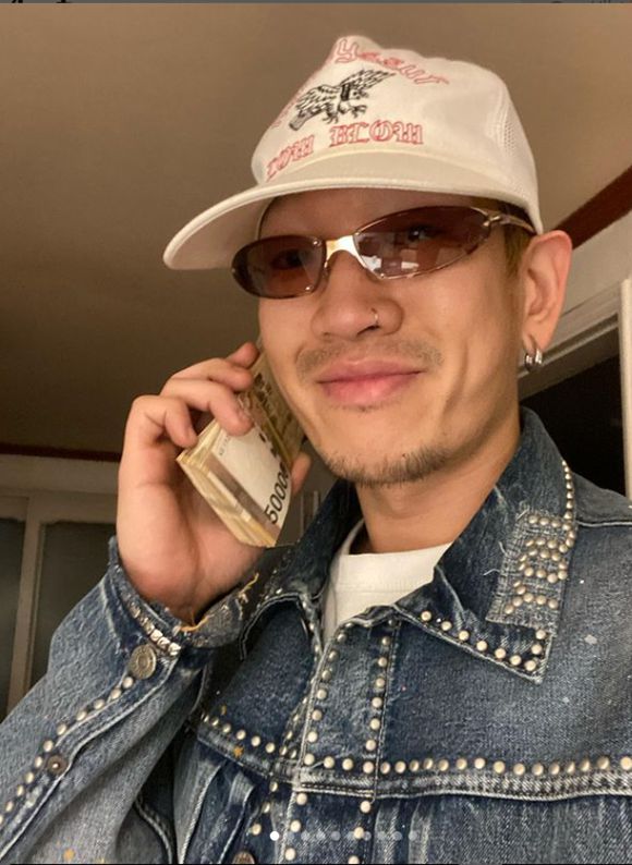 뱃사공의 불법 촬영 및 유포 피해를 입은 피해자가 해당 사실을 고백하며 고통 속에 살았다고 호소했다. /뱃사공 SNS