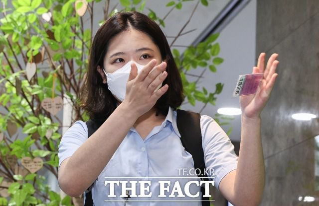 일각에서는 박 전 위원장이 출마 의사를 밝히며 예상보다 빨리 정치 행보를 보인 것이 독이었다는 평가도 나온다. /이선화 기자