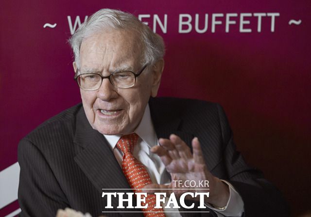 13일(현지시간) 미 월스트리트저널(WSJ)의 보도에 따르면 버크셔 해서웨이는 이달 들어 옥시덴털 주식 1200만 주를 매입해 보유 지분율이 18.7%로 늘었다. /AP.뉴시스