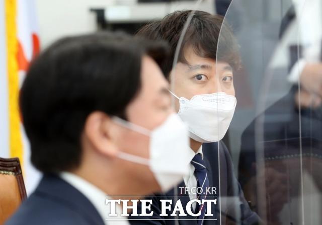 당권 경쟁 구도에 놓인 안 의원과 이준석 대표. /이선화 기자