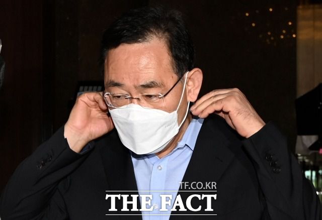 주 위원장은 계파색은 옅고, 지역색은 강하다는 점에서 당 상황을 수습할 적임자라는 평가를 받고 있다. 특히, 정치적 기반이 '대구'인 만큼, 보수층 지지자들의 결집을 이끌어 '구심점' 역할을 할 것으로 보인다. /남윤호 기자