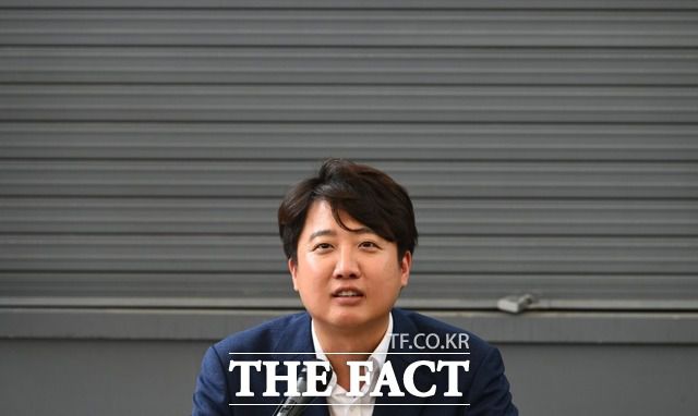 기자회견문 낭독하는 이준석. /대구=남윤호 기자