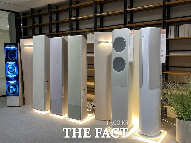 삼성전자 서울 R&D 캠퍼스에 26일 2023년형 '비스포크 무풍에어컨'신제품 라인업이 전시돼 있다. /최문정 기자