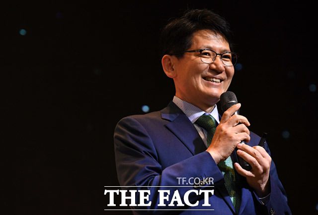 강성부 KCGI 대표가 최대 출자자인 KCGI 한국지배구조개선사모투자 합자회사가 지분 100%을 보유한 에프리컷홀딩스는는 지난 5일 오스템임플란트 지분율이 5.57%에서 6.57%로 증가했다고 밝혔다. /더팩트 DB