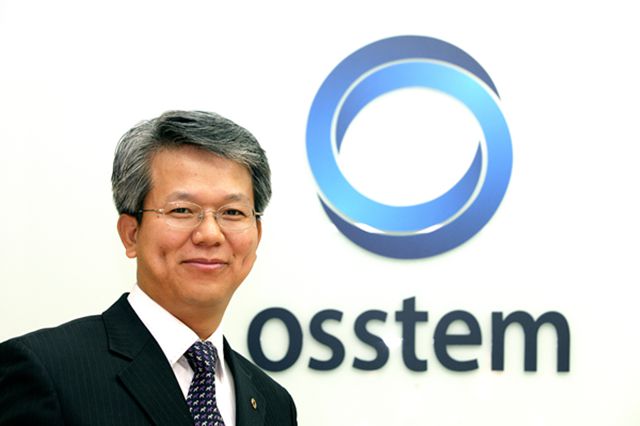 오스템임플란트가 덴티스트리인베스트먼트에 경영권을 매각하면서 최규옥 오스템임플란트 회장의 지분율은 20.6%에서 10%대로 줄어들게 된다. /오스템임플란트 제공