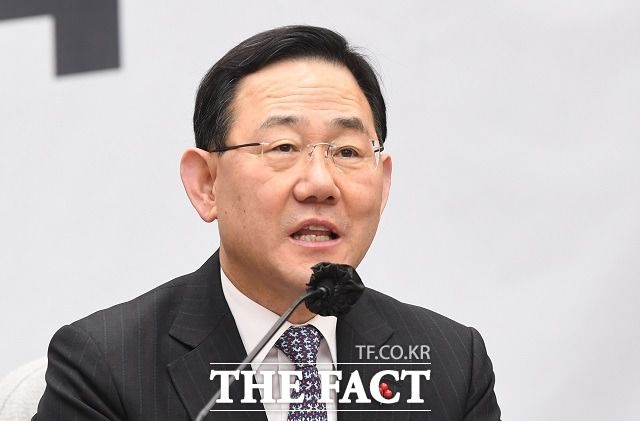 주호영 국민의힘 원내대표는 27일 국가정보원의 대공수사권을 경찰에 이양하는 것과 관련해 점검 필요성을 제기했다. 국정원 대공수사권은 내년 1월 폐지된다. /이새롬 기자