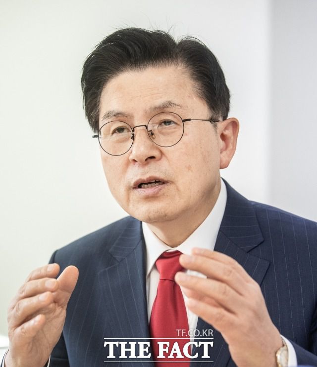 박근혜 정부에서 총리와 대통령 권한대행을 지낸 황 후보는 "박근혜 정부에 대한 재평가가 필요하다"고 강조했다. /이동률 기자