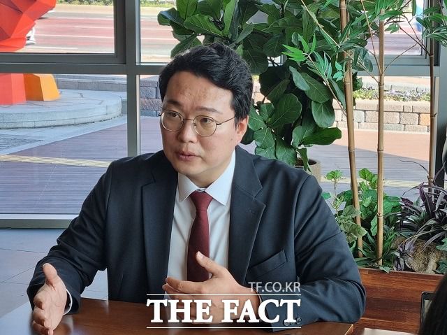 '비윤'을 내세우며 윤핵관을 비판해온 천하람 전남순천갑 당협위원장은 10일 친윤계 지도부와 충돌을 이어갔다. /경남=강보금 기자