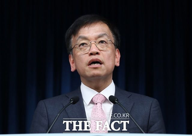 최상목 대통령실 경제수석이 15일 오후 용산 대통령실 청사에서 한일 정상회담의 경제적 의미 등에 대해 브리핑하고 있다. /뉴시스
