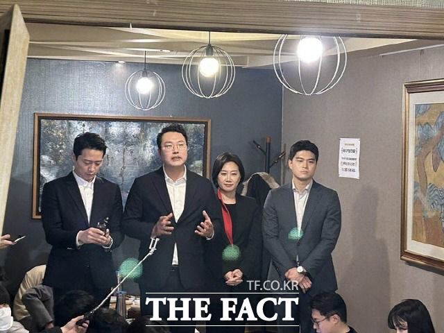 국민의힘은 최근 이준석 전 대표와 이준석계 '천아용인'을 분리하며 천하람 전남 순천갑 당협위원장에게 손을 내밀고 있다. /천하람 페이스북