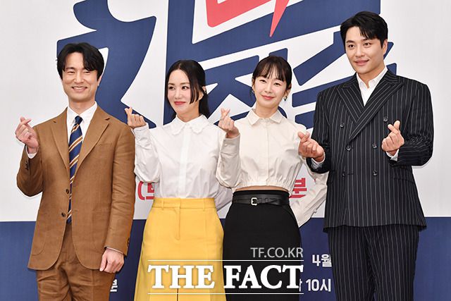 JTBC 토일드라마 '닥터 차정숙'이 놀라운 시청률 상승세를 보이며 신드롬급 인기를 구가하고 있다. /박헌우 기자