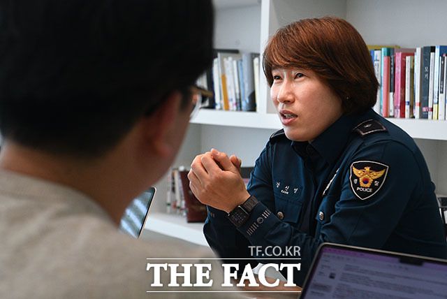 강 경위는 남들보다 조금 늦은 나이인 고등학교 2학년 때 유도에 입문했다. 2002 부산아시안게임에서 뛰고 싶었지만, 태극마크를 달지 못하자 경찰의 길로 들어섰다. /예산=김세정 기자