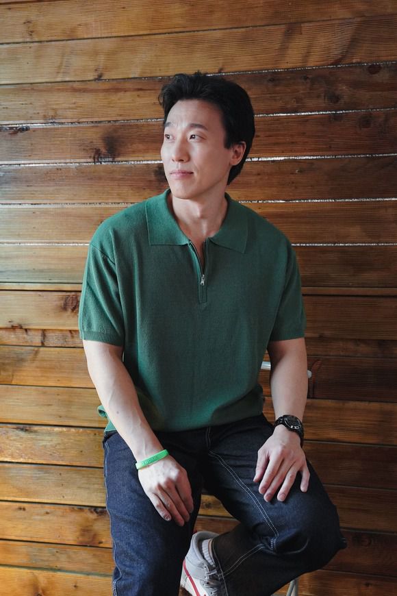 '닥터 차정숙'의 인기가 이 정도일 줄은 몰랐다며 겸손함을 보인 김대진 감독은 '크론병 논란'에 대한 책임을 통감하면서도 후속 조처에 대한 부분도 신경쓰고 있었다. /강엔터테인먼트 제공