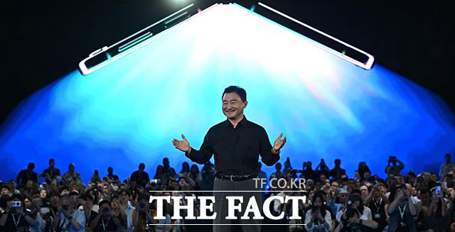 노태문 삼성전자 무선사업부장 겸 사장이 26일 오후 서울 강남구 코엑스에서 열린 '갤럭시 언팩'행사에 참석해 환영사를 하고 있다. /박헌우 기자