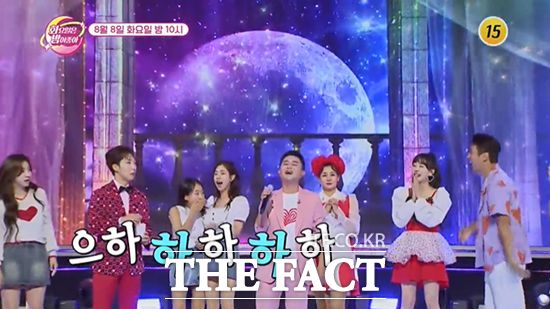 오디션을 거친 라이징 가수들이 음악적 승부가 아니라 얼굴 알리기에 급급하고 있다는 지적이 일고 있다. TV에 자주 노출되면 커버송만 불러도 행사 페이는 천정부지로 치솟는다. /TV조선 '화밤'