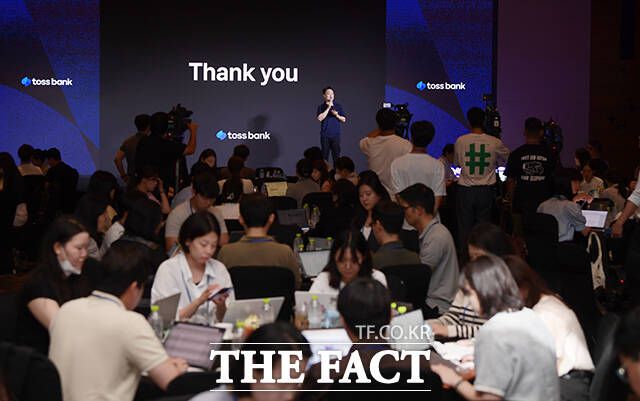 홍민택 토스뱅크 대표가 5일 오전 서울 영등포구 콘래드 서울에서 열린 '토스뱅크 전월세자금 대출 출시' 기자간담회에 참석해 인사말을 하고 있다. /서예원 인턴기자