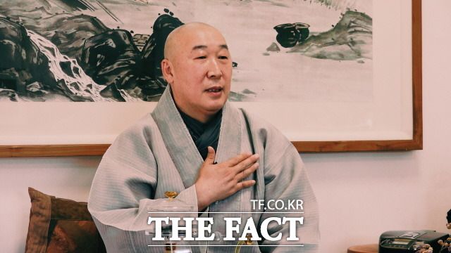 대한불교조계종 지리산대화엄사 주지 덕문스님은 "사찰은 모든 사람을 위한 곳이 되어야 한다. 화엄사는 모든 중생이 함께 살아가는 동업중생(同業衆生)이라는 마음으로 2023 화엄문화제를 준비했다"고 밝혔다./더팩트 DB