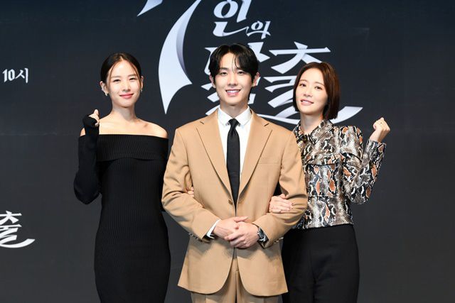 배우 조윤희, 이준, 황정음(왼쪽부터)이 SBS '7인의 탈출'을 통해 김순옥 작가와 처음 호흡을 맞춘다. /SBS