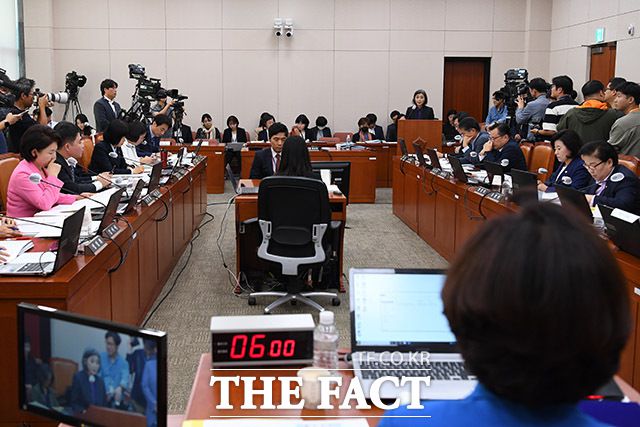 김행 여성가족부 장관 후보자가 5일 오전 서울 여의도 국회에서 열린 인사청문회에서 모두발언을 하고 있다./남용희 기자