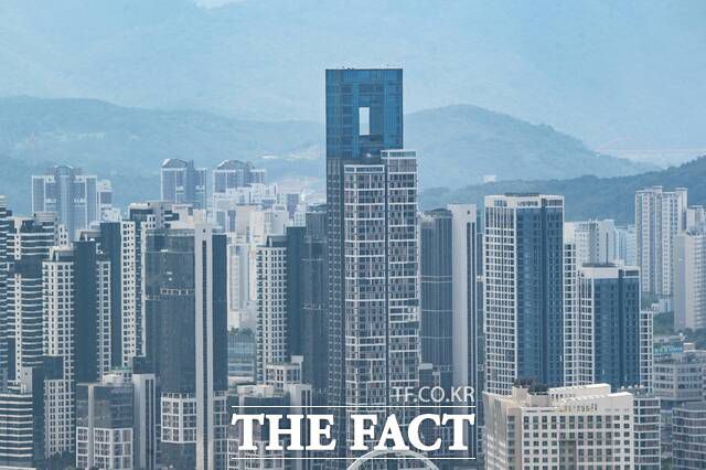 주택연금에 가입할 수 있는 주택 공시가격 기준과 총대출한도가 완화된다. 이에 따라 신규 가입자의 월 지급금이 20% 증가할 것으로 보인다. /이동률 기자