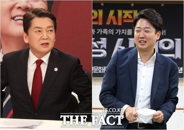 안철수(왼쪽) 국민의힘 의원은 지난 12일 페이스북에 혁신 방안 중 하나로 '이준석 전 대표 제명'을 주장했다. 이 대표는 "말도 안 되는 내용을 길게 쓰고 자빠졌죠?"라고 받아쳤다. /더팩트 DB