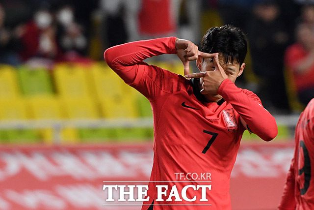 '찰칵' 세리머니.