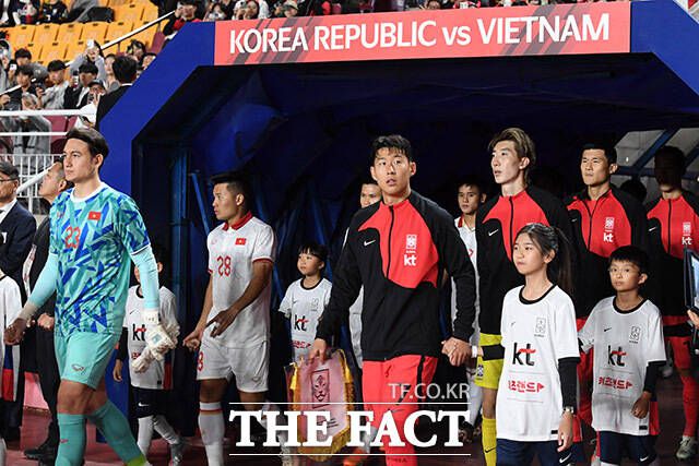 베트남전에 선발로 출전해,