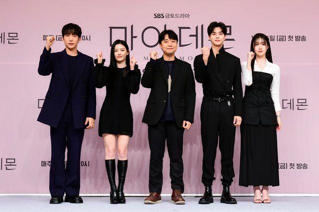 배우 이상이 김유정, 김정한 감독, 송강 조혜주(왼쪽부터)가 SBS '마이 데몬' 제작발표회에 참석했다. /SBS