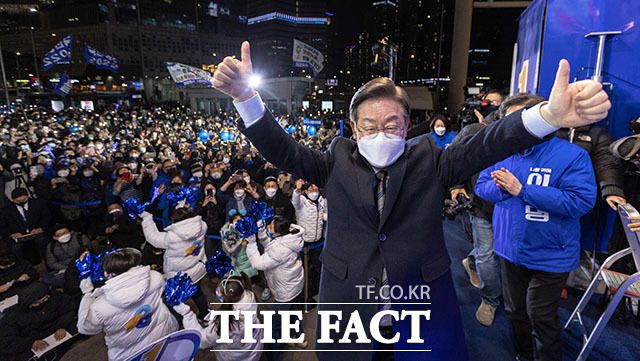 지난해 당시 이재명 더불어민주당 대선 후보는 위성정당 금지, 연동형 비례제 등 '정치개혁'을 대선 공약으로 내세웠다. 그러나 이 대표는 현재 연동형 비례제가 아닌 병립형을 생각하고 있는 것으로 전해지고 있다. /국회사진취재단