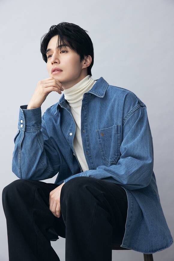 이동욱은 "올해 두 작품이 공개돼서 기쁜 한 해였다. 쉬지 않고 일을 해서 작품이 쌓여있는 상황"이라고 '열일'할 2024년을 예고했다. /롯데엔터테인먼트