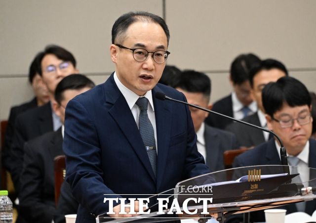 올해를 한 달 앞두고 임금체불 사업주 구속자가 지난해 두배를 넘어선 것으로 나타났다. 사진은 이원석 검찰총장./더팩트 DB