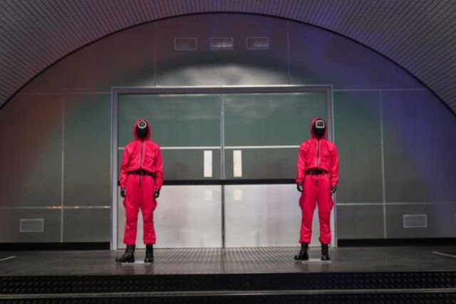 넷플릭스가 철저한 보안 속에서 '오징어 게임' 시즌2 촬영 세트장을 공개한 가운데, 허락한 내용만 기사로 공개할 수 있었다. /넷플릭스