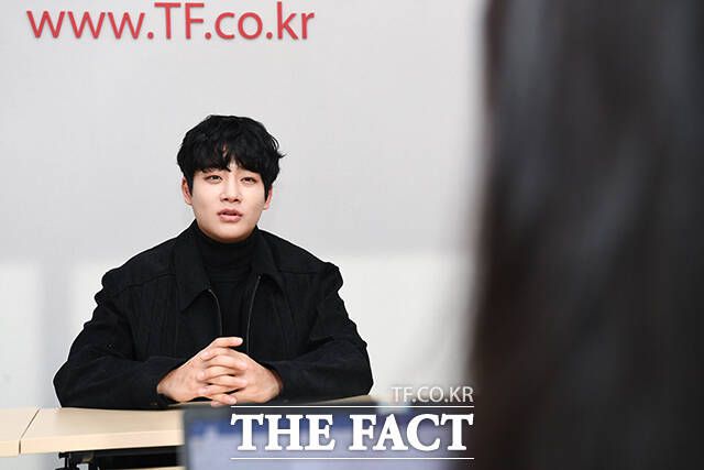 배우 강율은 "아직 '우아한 제국'을 한 단어로 정리해 답할 수 없다"며 "이사를 하고 짐 정리를 끝낸 뒤 섭섭함이 올 것 같다"고 설명했다. /장윤석 기자