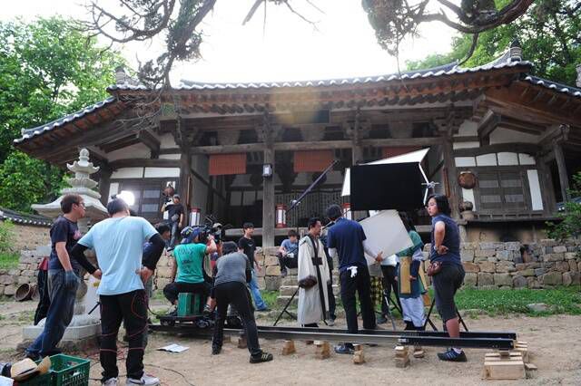 한국드라마제작사협회는 지난달 간담회를 열고 "드라마 제작 위축은 한국 방송산업의 위기로 이어진다"며 해결 방안으로 출연료 가이드라인을 언급했다. /뉴시스