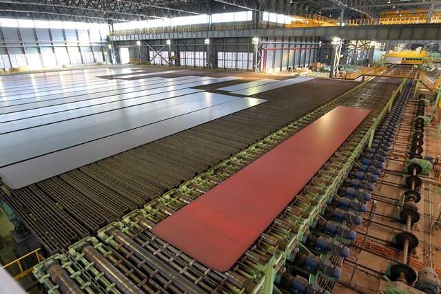 현대제철 당진제철소에서 LNG선박용 후판이 생산되고 있다. /현대제철