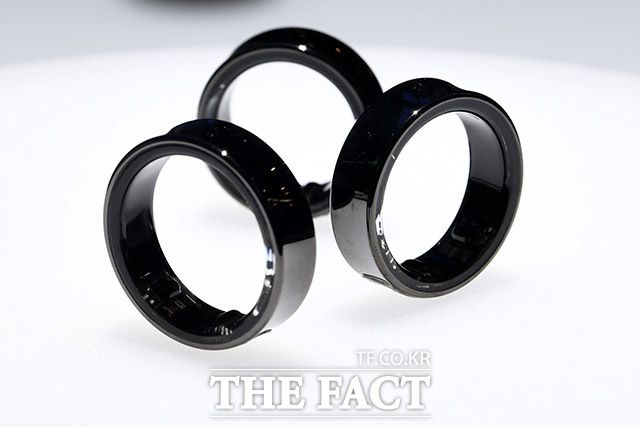 베일 벗은 갤럭시 링.