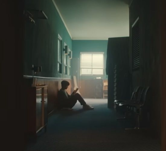 임영웅은 '우리 함께~ 가보아요. 하나뿐인 내편, 영웅은 하나' 라는 멘트와 함께 짧은 기간 폭발적인 주목도를 키우면서 광고모델로서 파급력을 보여줬다. /하나은행