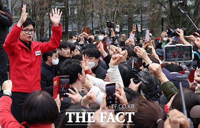 당내에선 '한동훈 원톱' 선대위 체제를 수정할 필요가 있다는 목소리가 나온다. /남용희 기자