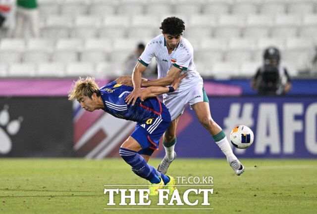 결승 진출을 위해 치열한 경기를 펼치고 있는 일본과 이라크./AFC