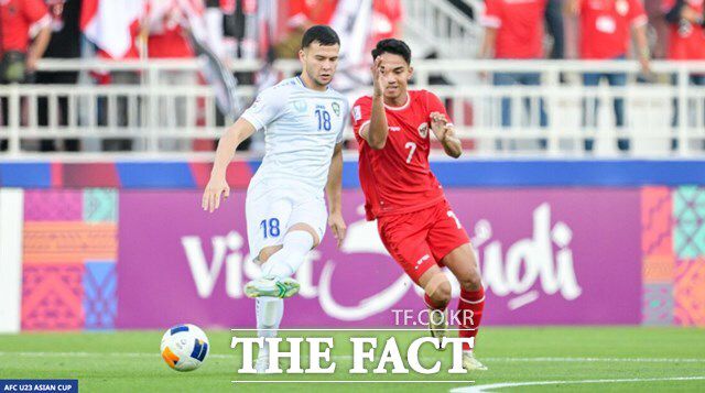 사상 첫 올림픽 본선 진출에 성공한 우즈베키스탄과 3~4위전으로 방향을 튼 인도네시아의 4강전. 신태용 감독의 인도네시아는 이라크와 파리 올림픽 직행 티켓이 주어지는 3위 결정전을 펼친다./AFC